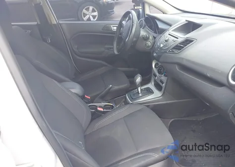 2015 Ford Fiesta Se z USA, uszkodzony, nr VIN 3FADP4EJ8FM167577